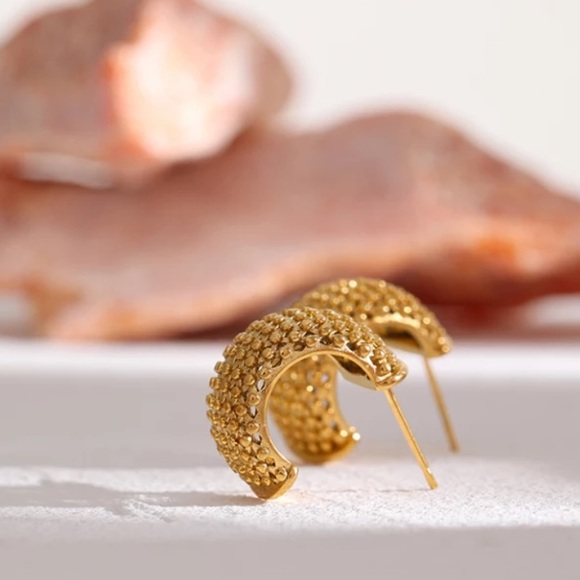 💛Gold plated geometric earrings - Picture 2 of 5